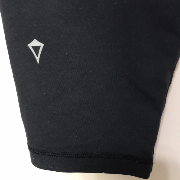 IVIVVA lululemon black pink band cropped leggings - Picture 5 of 7